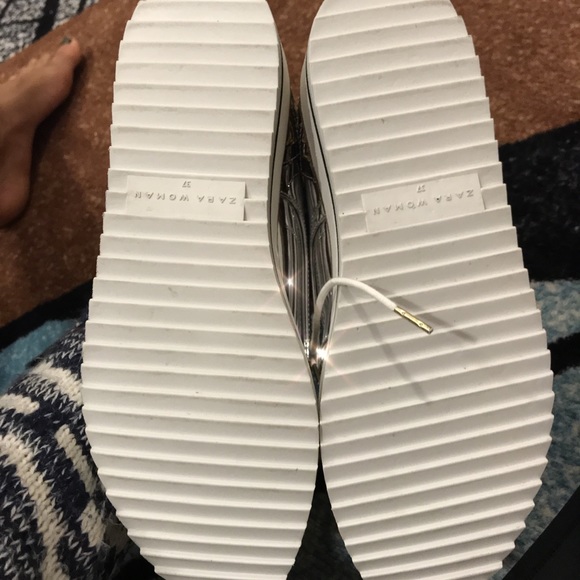 ZARA gold/silver platform shoes - Picture 5 of 5